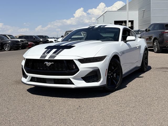 Used 2026 Ford Mustang GT RWD image 3