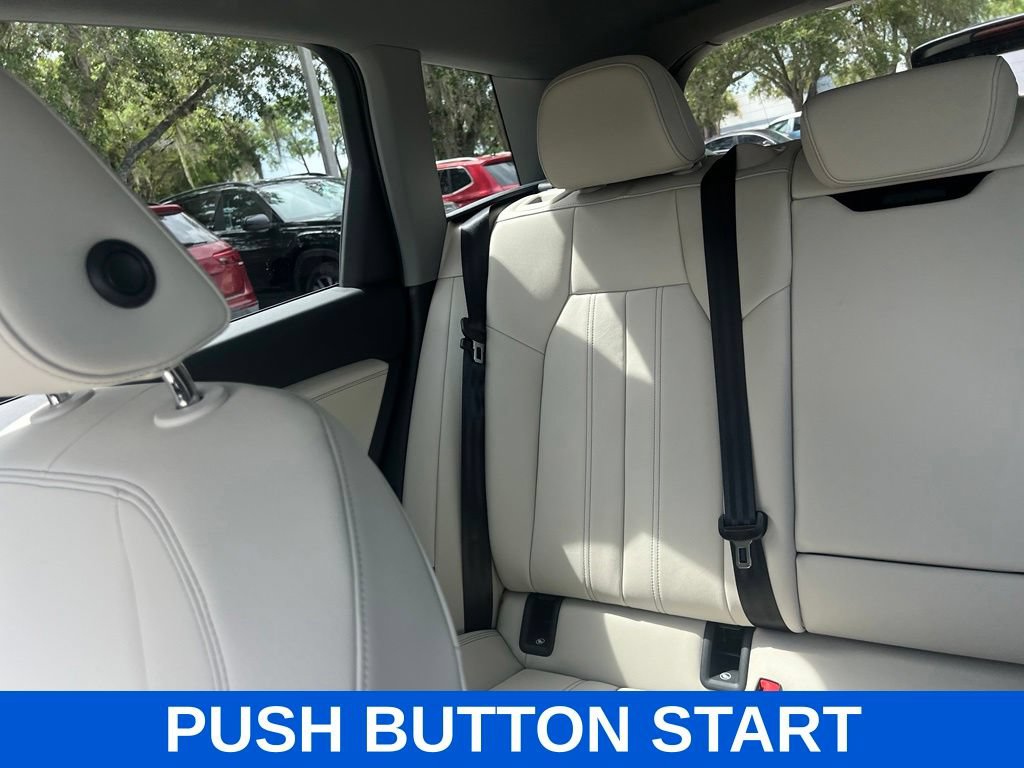 Used 2025 Audi Q6 e-tron Premium w/ Convenience Package RWD image 12