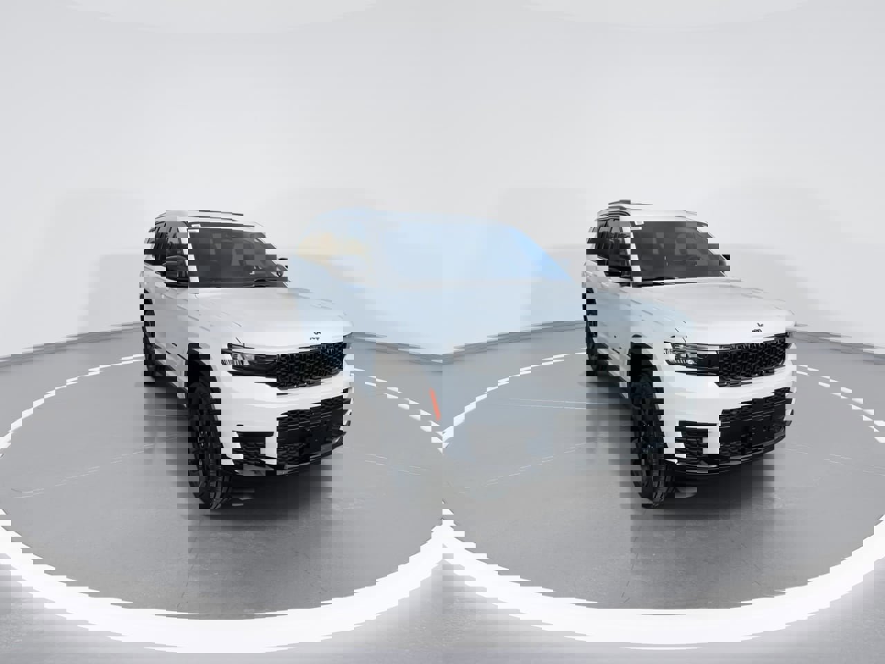 New 2025 Jeep Grand Cherokee L Altitude image 2