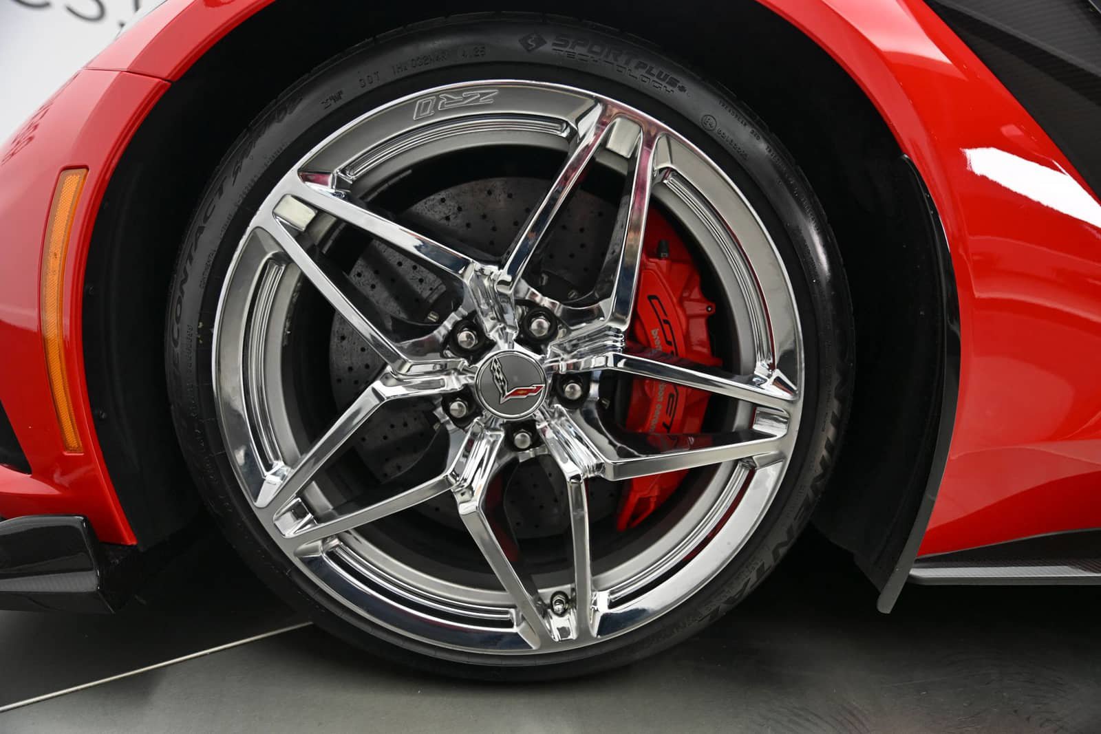 Used 2019 Chevrolet Corvette ZR1 RWD image 4