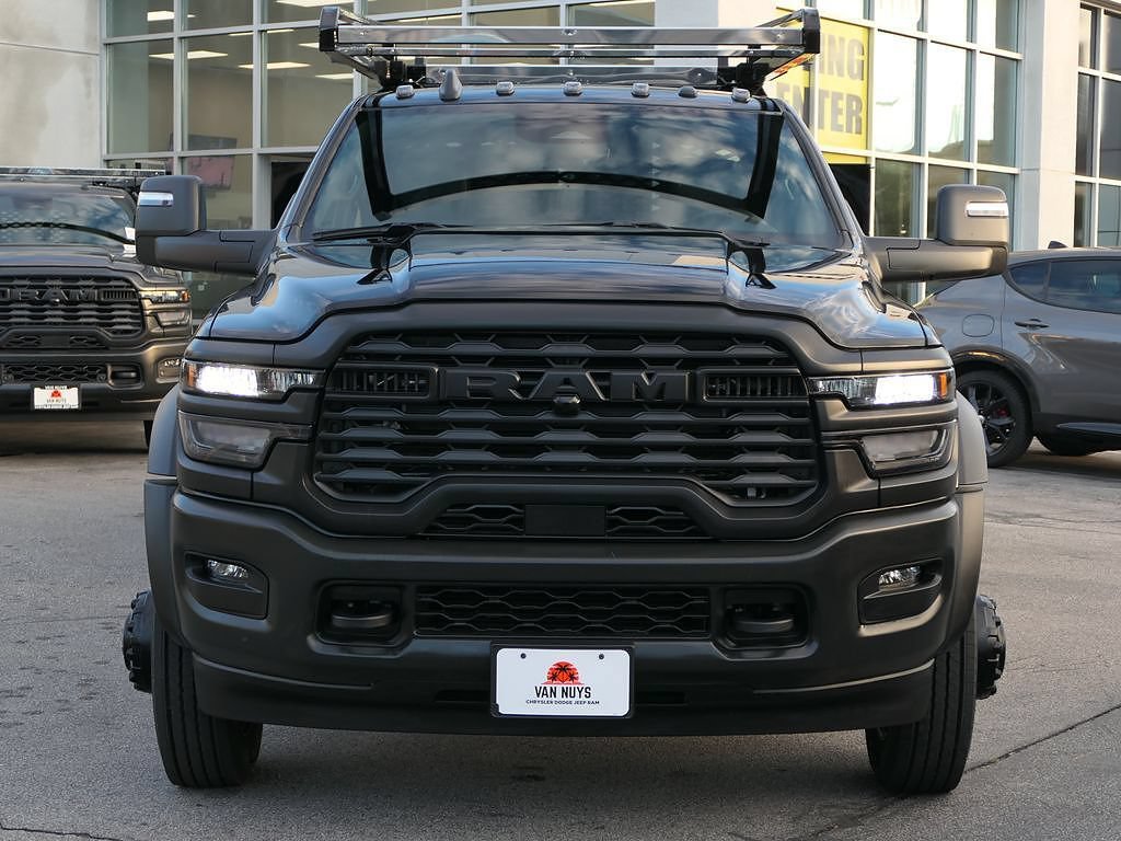 New 2026 RAM 5500 Tradesman AWD/4WD image 7