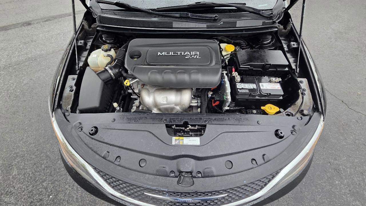 Used 2015 Chrysler 200 Limited w/ Convenience Group FWD image 20