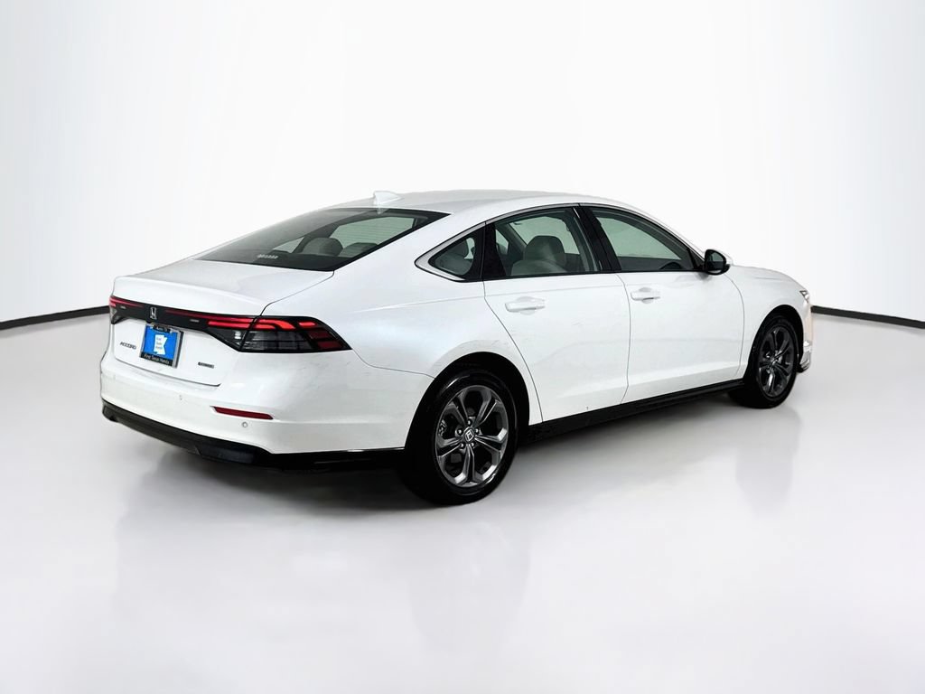 Used 2023 Honda Accord EX-L image 7