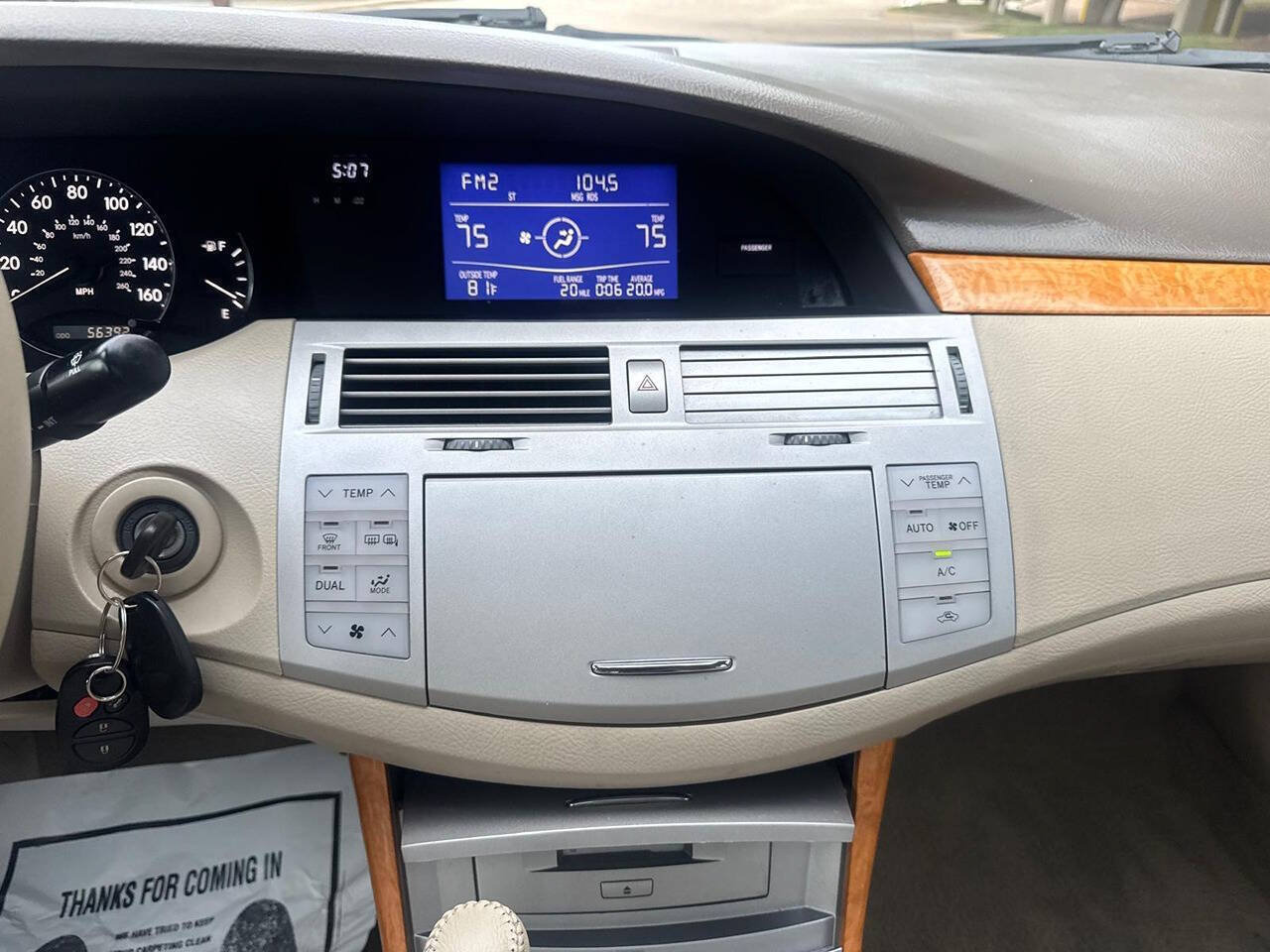 Used 2006 Toyota Avalon XLS FWD image 29