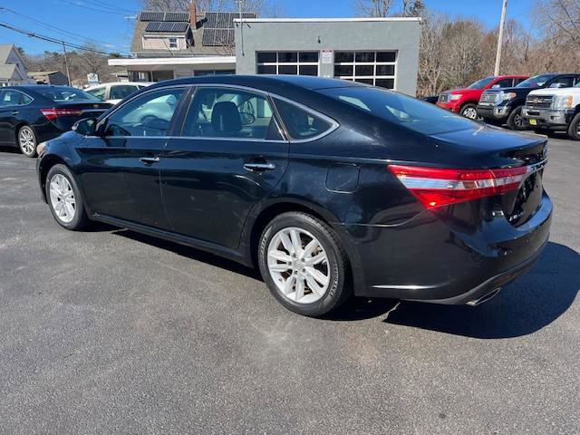 Used 2014 Toyota Avalon XLE w/ Livery Package FWD image 4