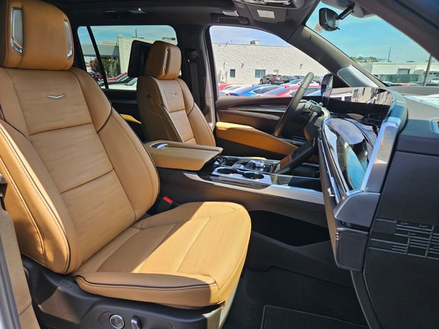New 2026 Cadillac Escalade ESV Luxury w/ Touring Package image 20