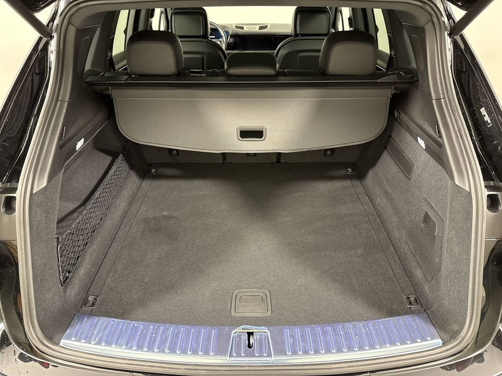 Certified 2025 Porsche Cayenne image 21