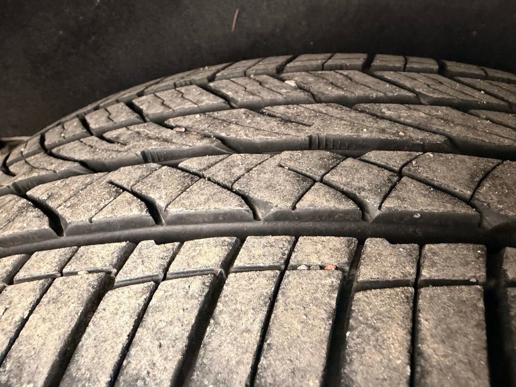 Used 2022 GMC Terrain SLT w/ Infotainment Package II AWD/4WD image 15