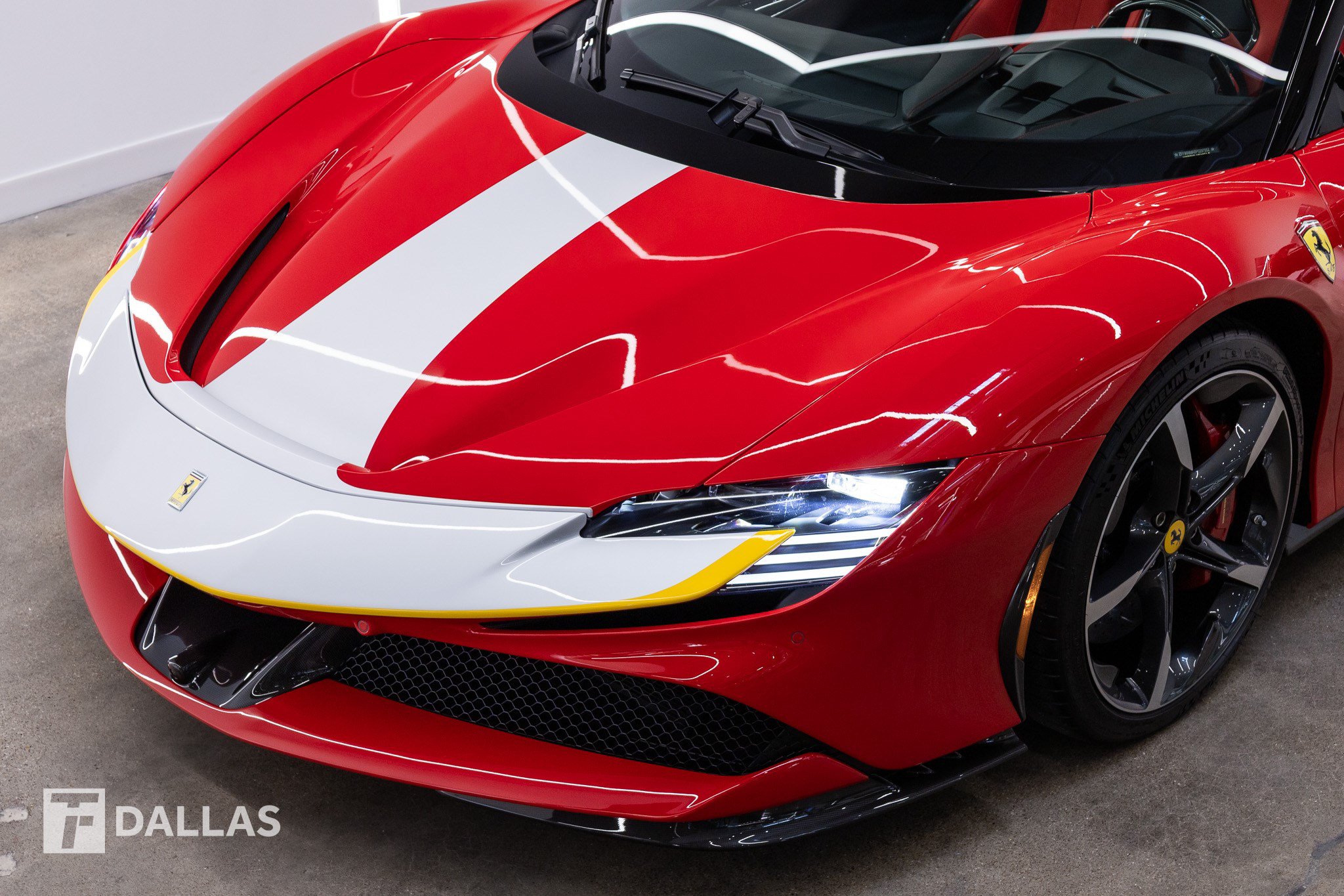 Used 2023 Ferrari SF90 Spider AWD/4WD image 3