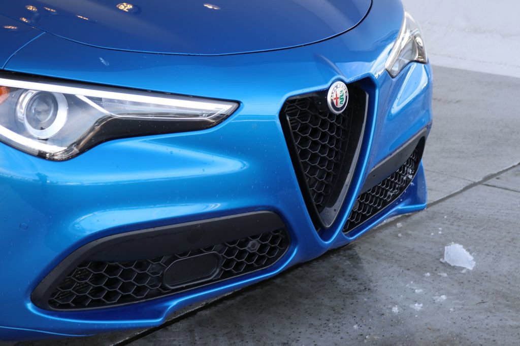 Used 2020 Alfa Romeo Stelvio Ti Sport w/ Quick Order Package 22S Sport image 12