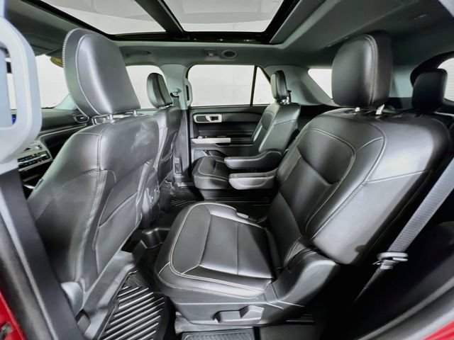 Used 2022 Ford Explorer XLT w/ Equipment Group 202A AWD/4WD image 23