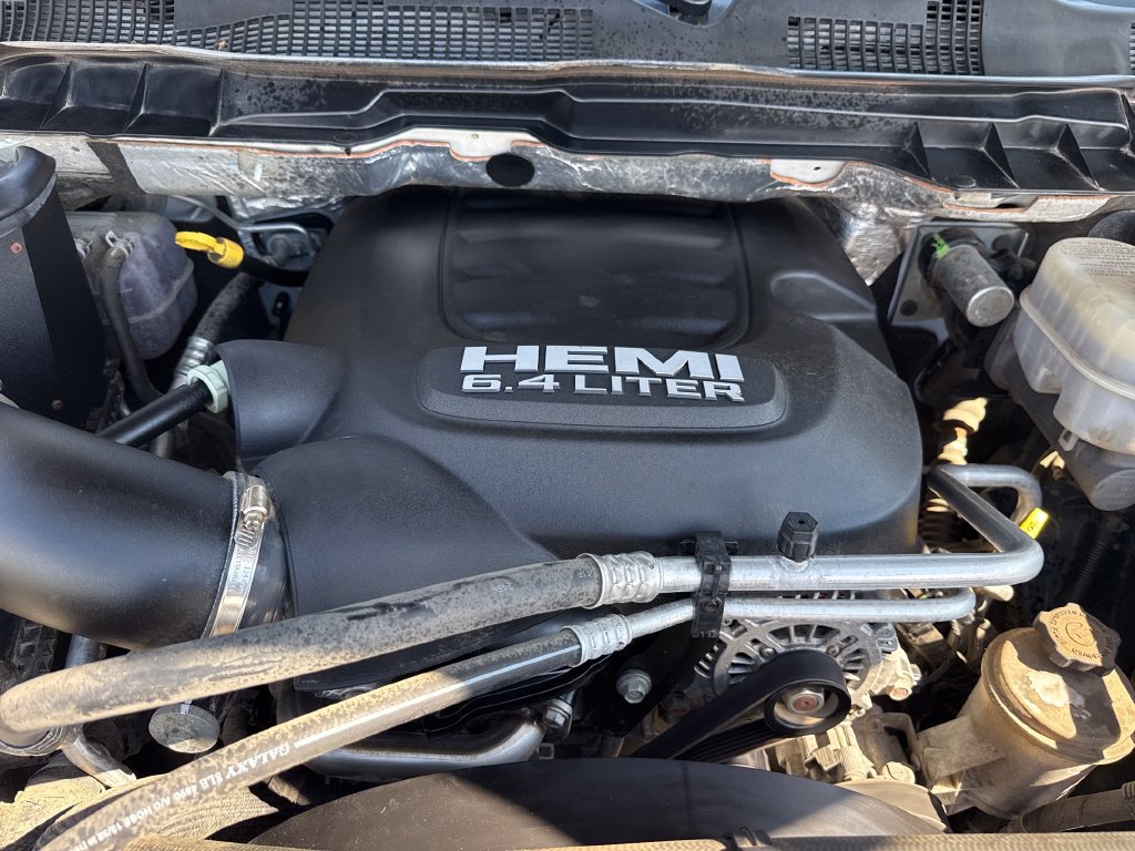 Used 2017 RAM 2500 Tradesman w/ Chrome Appearance Group AWD/4WD image 33