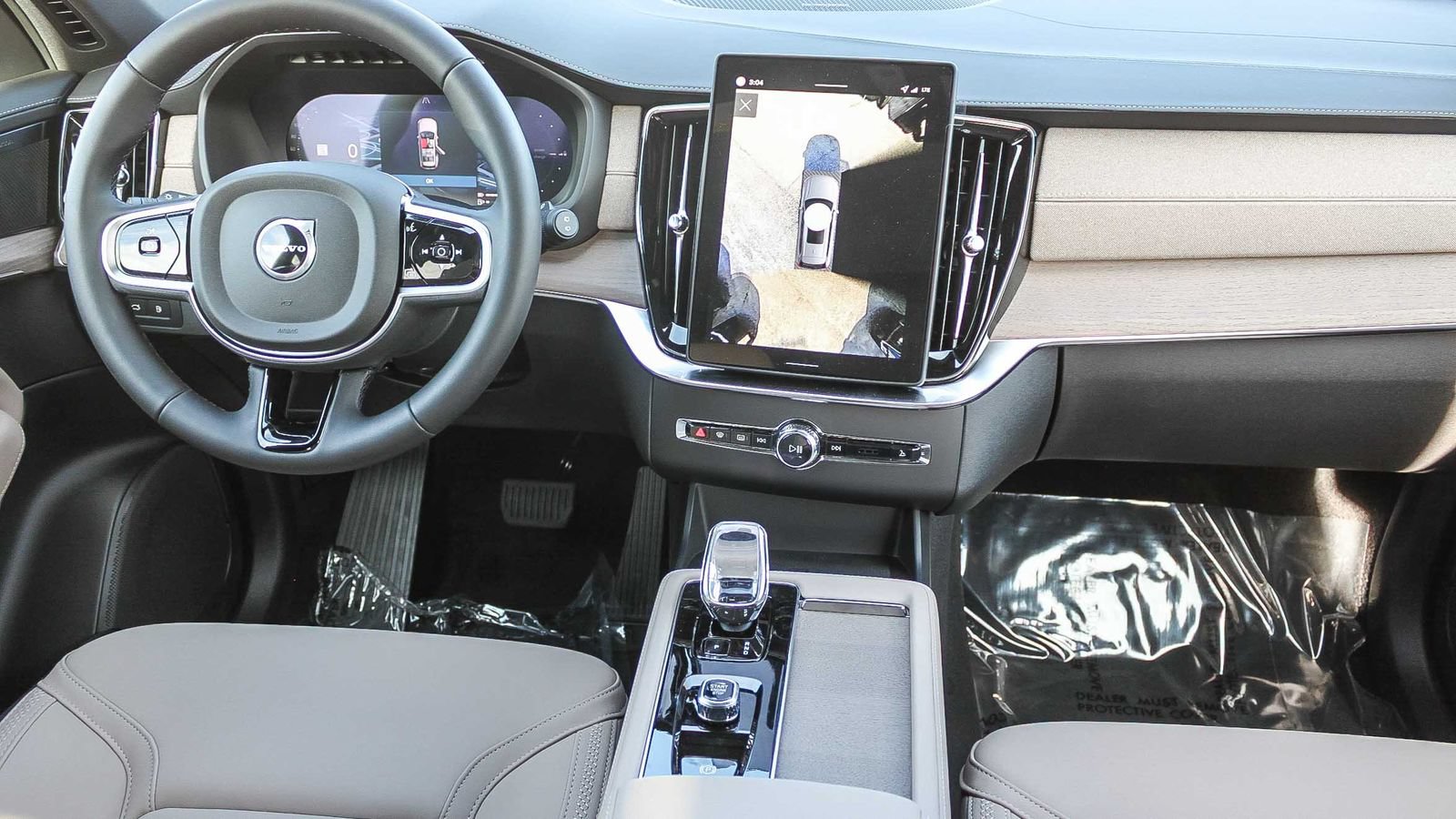 New 2026 Volvo XC90 T8 Plus w/ Protection Package Premier AWD/4WD image 15