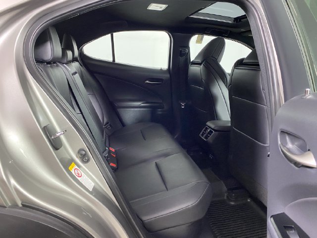 Used 2019 Lexus UX 250h F Sport w/ F Sport Premium Package AWD/4WD image 9