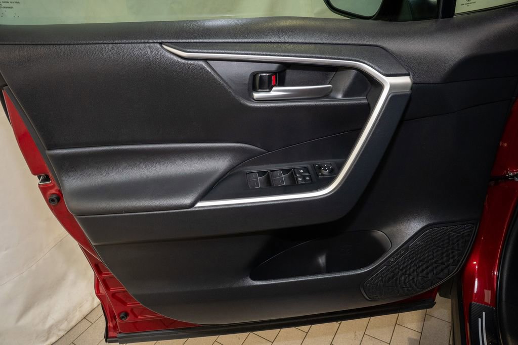 Used 2024 Toyota RAV4 XLE image 10
