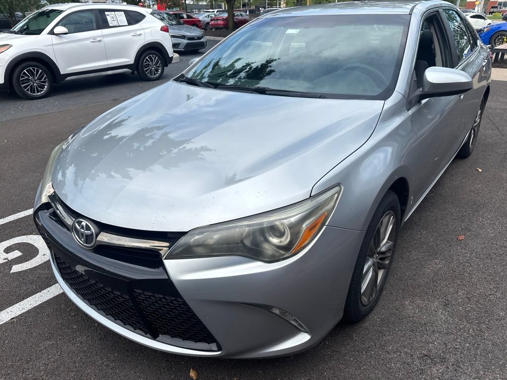 Used 2016 Toyota Camry SE FWD image 3
