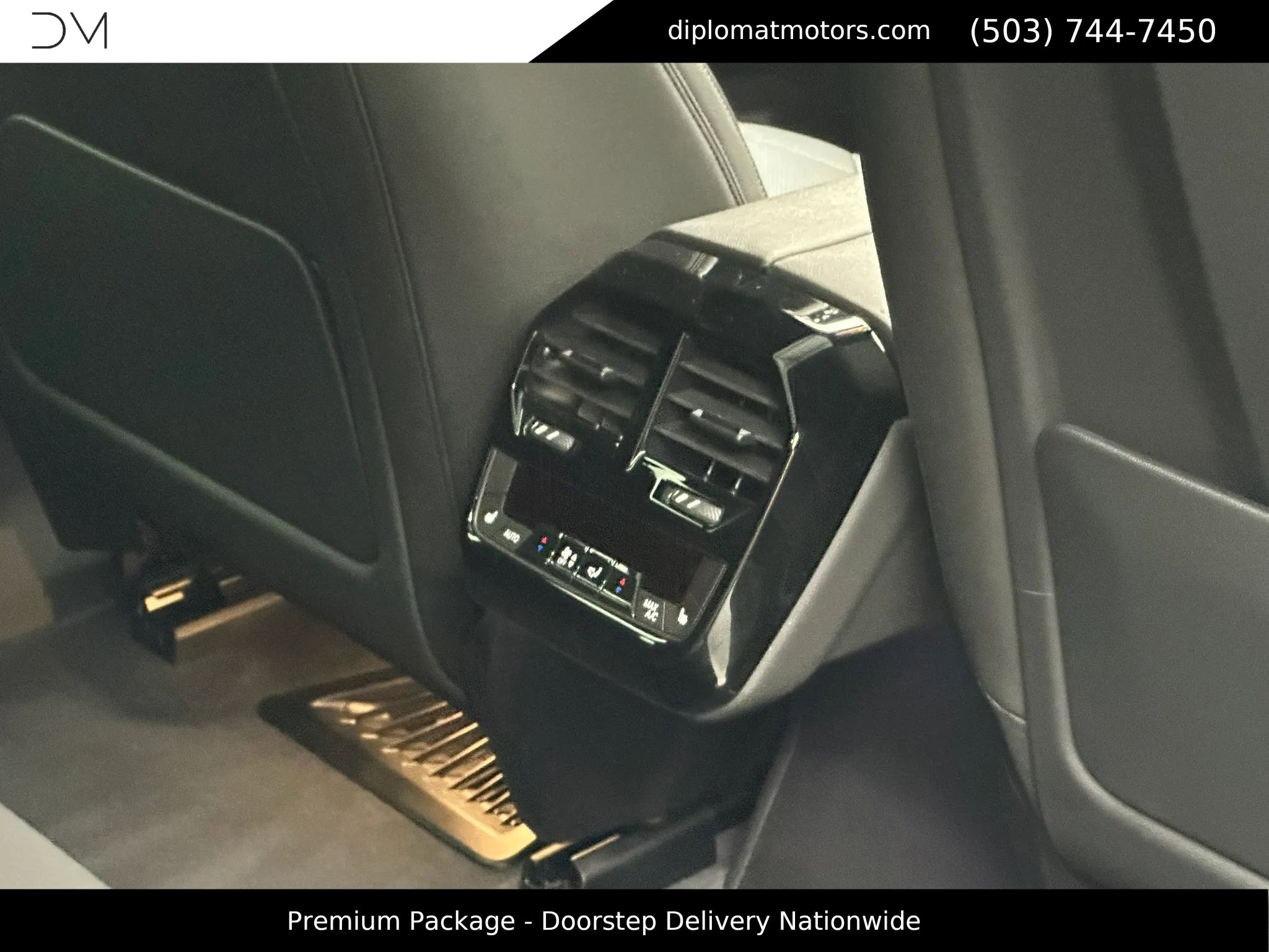 Used 2023 BMW iX xDrive50 w/ Premium Package image 22