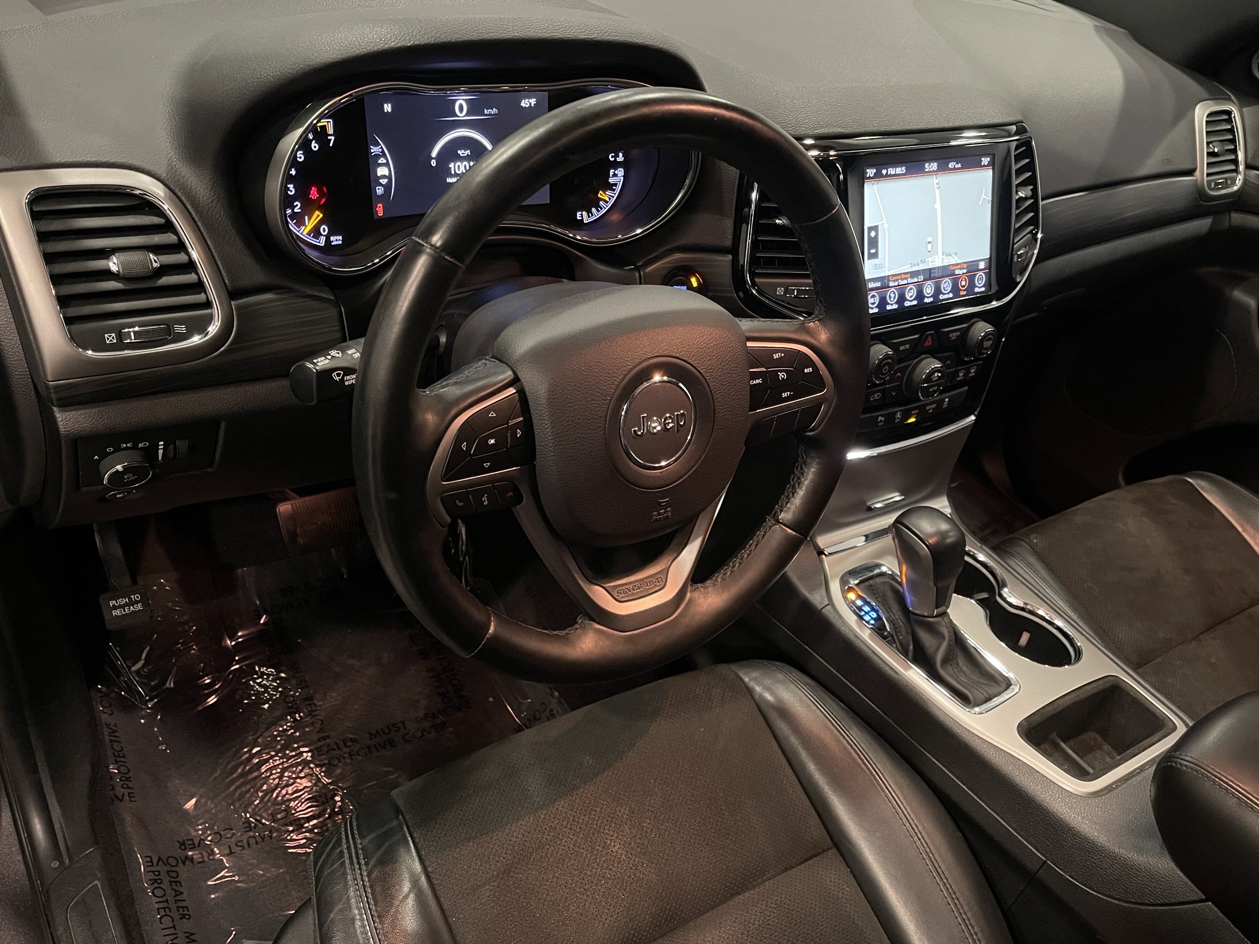 Used 2019 Jeep Grand Cherokee Altitude image 14