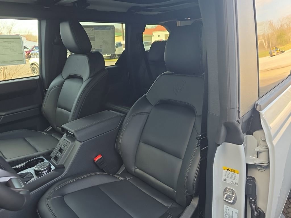 New 2026 Ford Bronco Badlands image 11