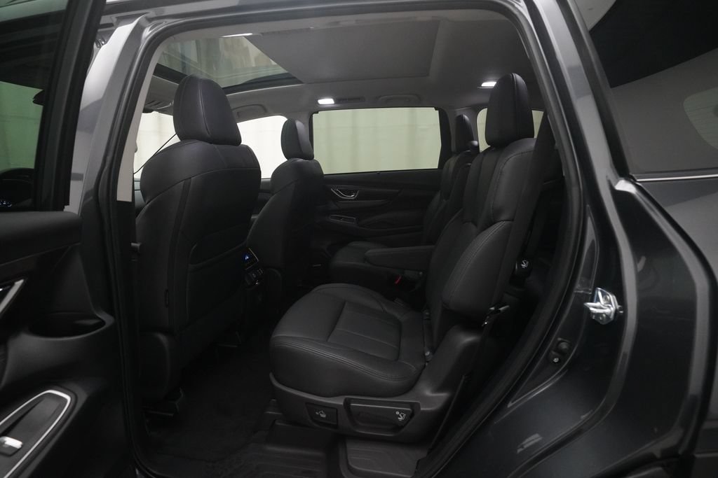 Used 2026 Subaru Ascent Touring AWD/4WD image 16