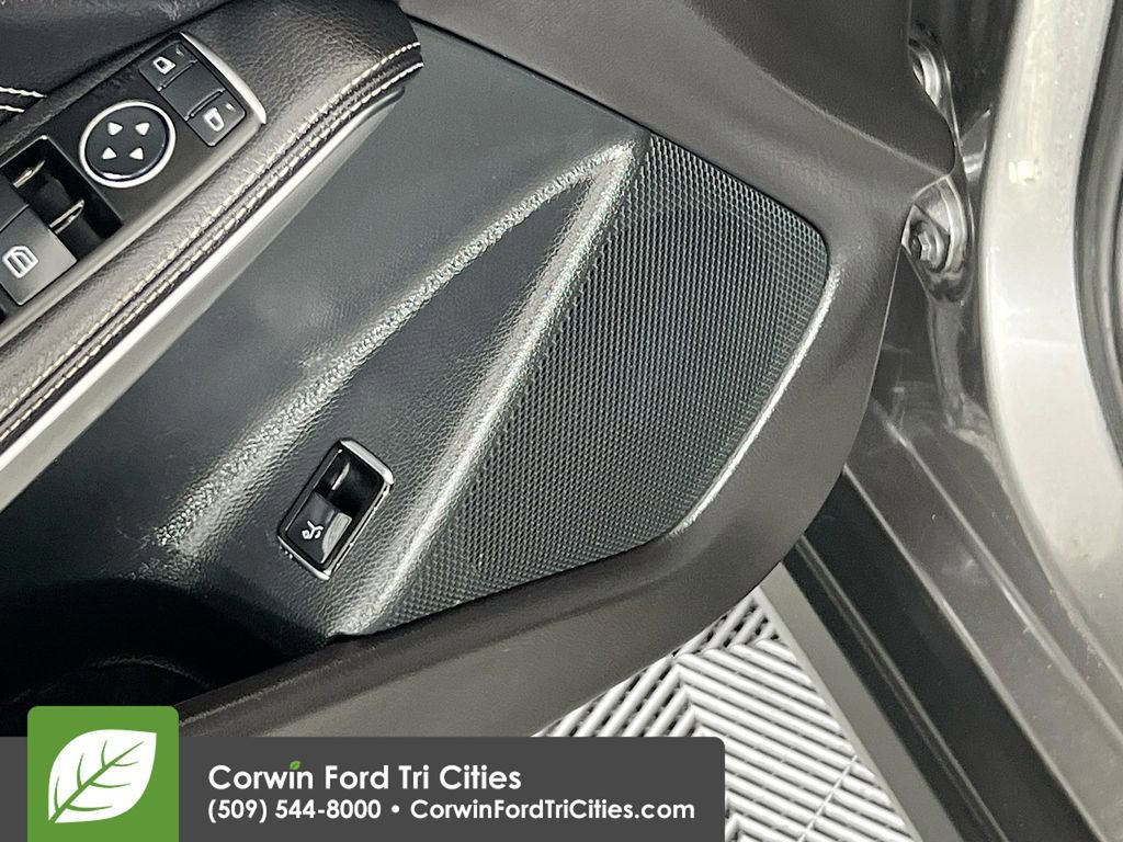 Used 2016 Mercedes-Benz GLA 250 4MATIC image 13