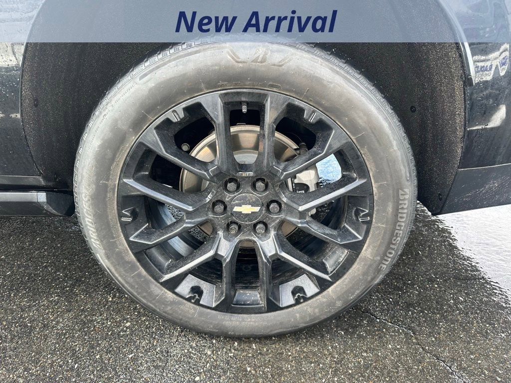 Used 2023 Chevrolet Suburban High Country w/ LPO, Illumination Package image 7