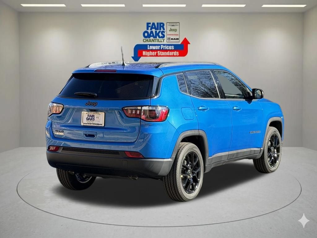 New 2026 Jeep Compass Latitude w/ Sun and Sound Group AWD/4WD image 7