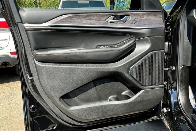 New 2025 Jeep Grand Cherokee Overland image 22
