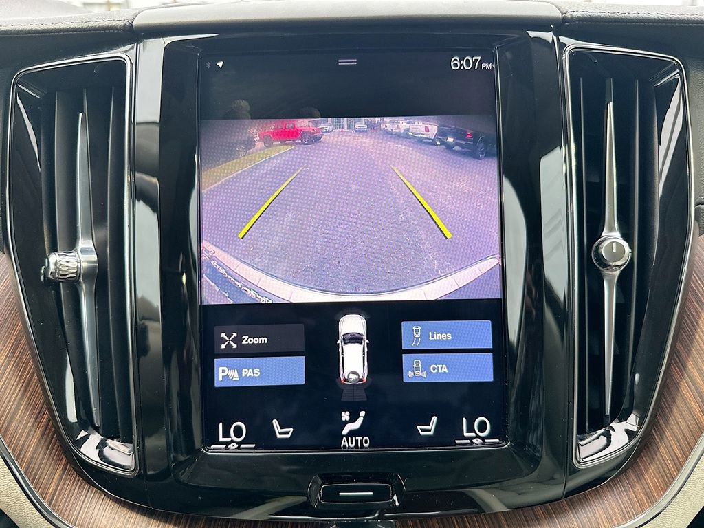 Used 2020 Volvo XC60 T5 Inscription w/ Protection Package Premier image 14