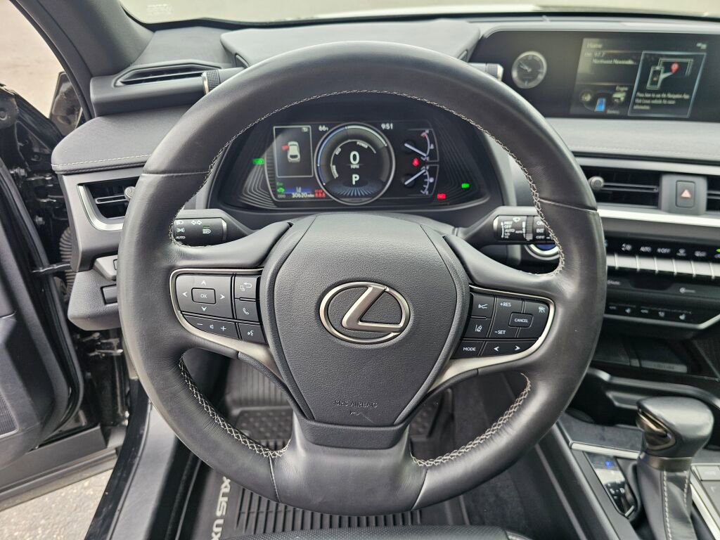 Used 2019 Lexus UX 250h w/ Premium Package image 29