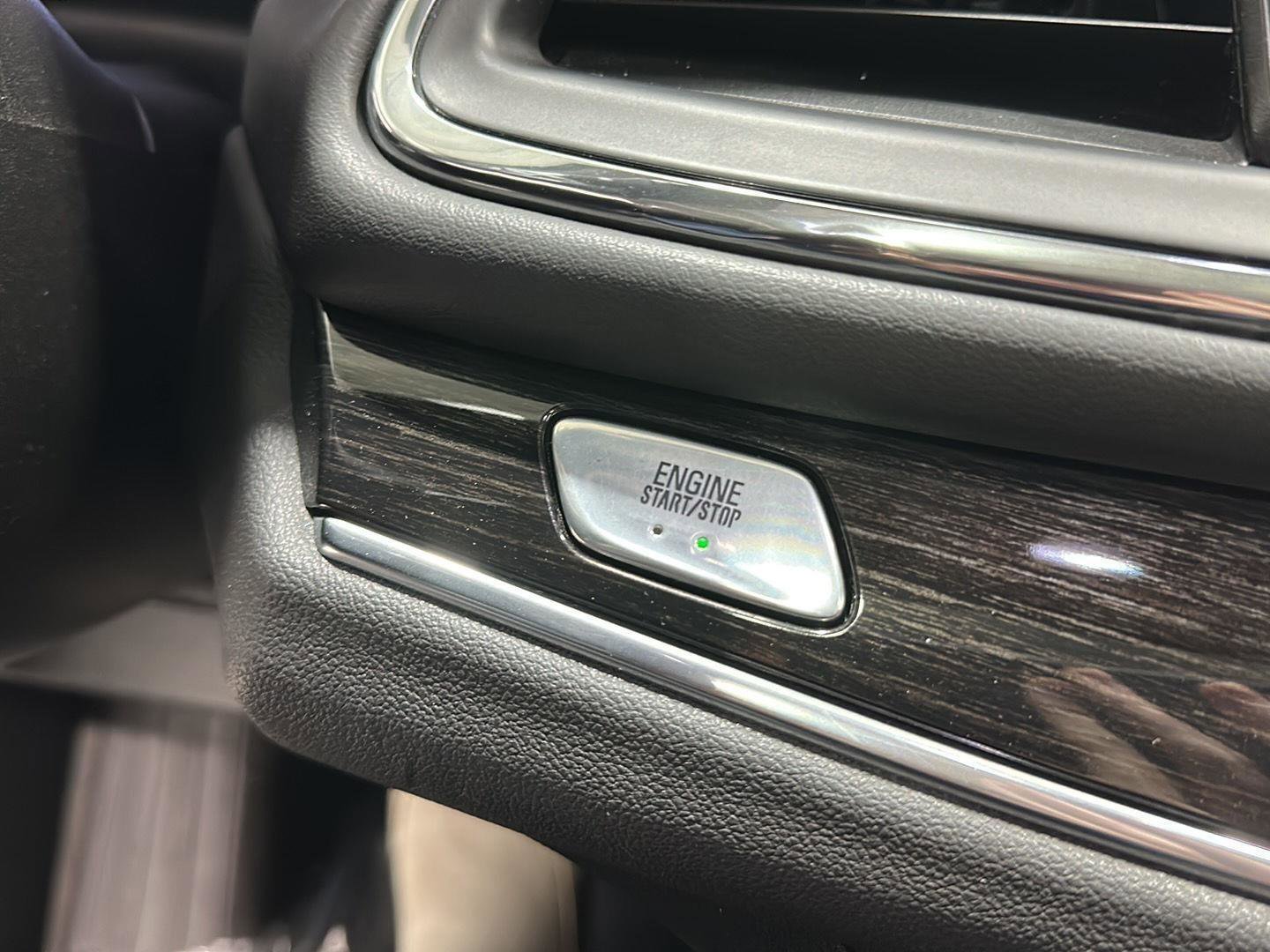 Used 2020 Buick Enclave Avenir w/ Avenir Technology Package AWD/4WD image 14