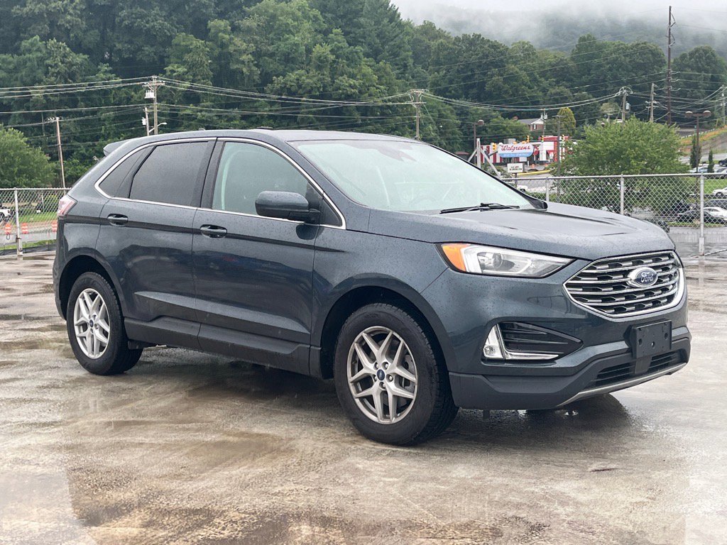 Used 2022 Ford Edge SEL w/ Convenience Package