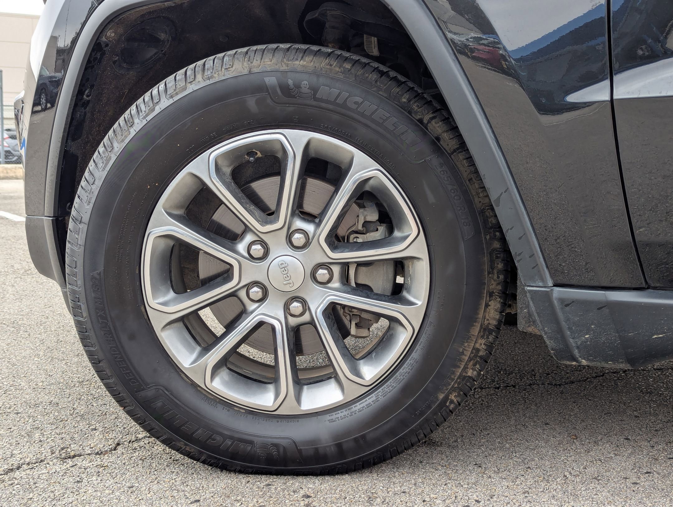 Used 2014 Jeep Grand Cherokee Limited w/ Luxury Group II image 31