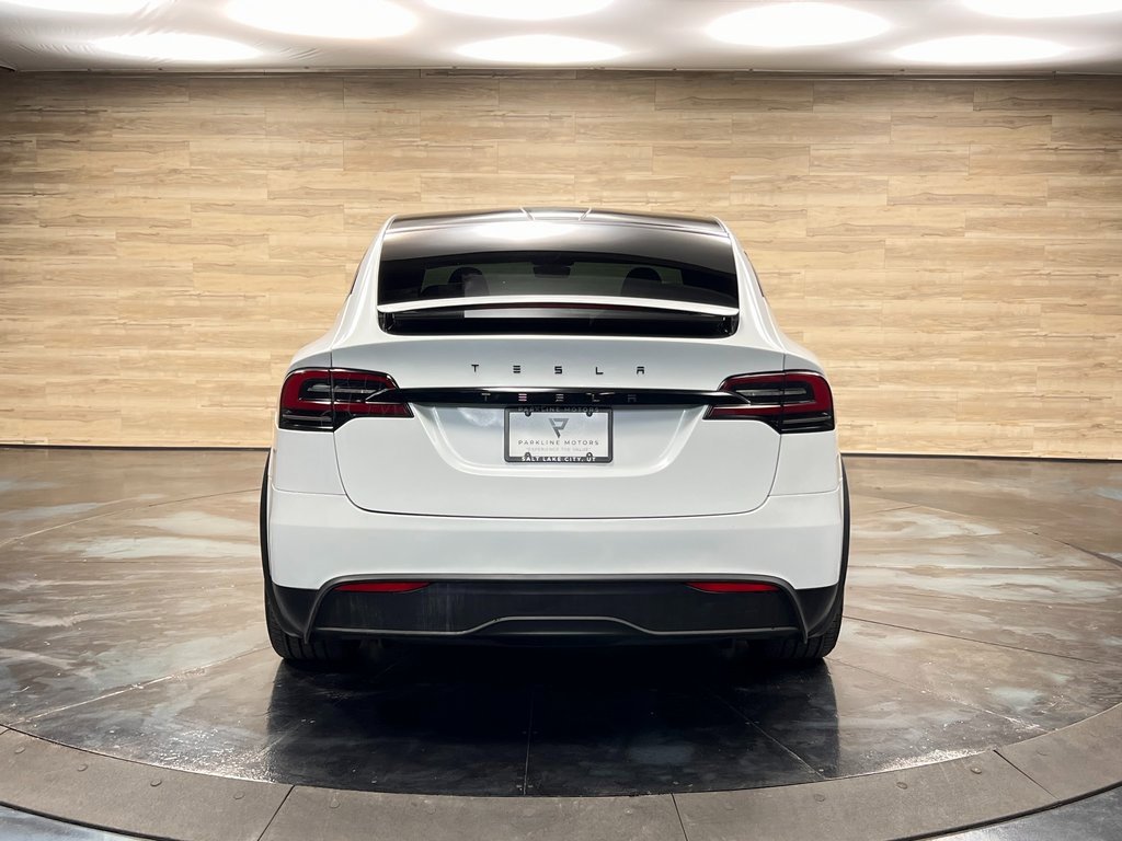 Used 2025 Tesla Model X image 19