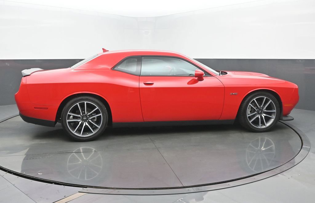 Used 2023 Dodge Challenger R/T image 6
