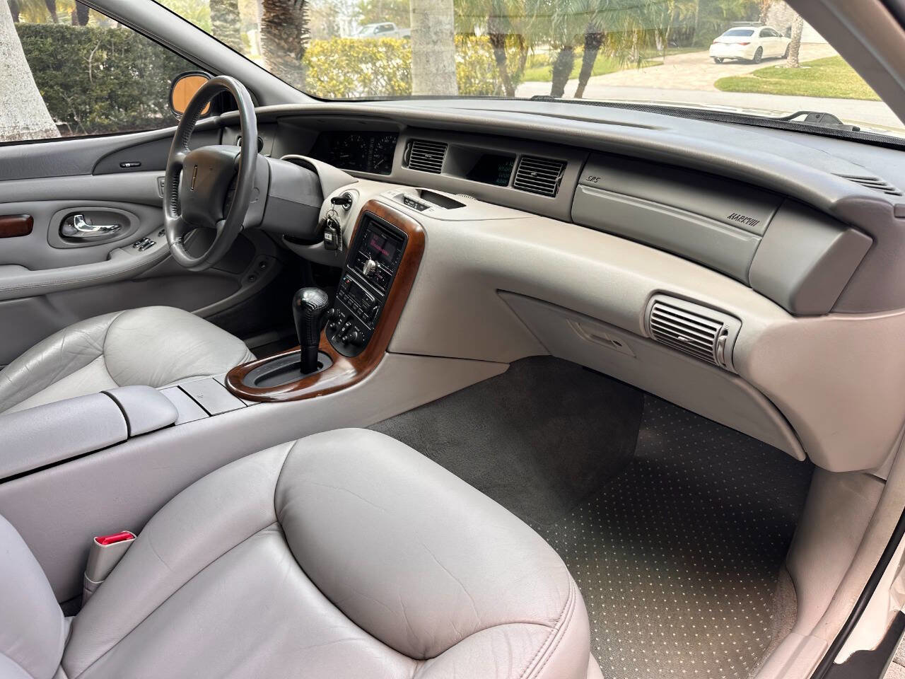 Used 1998 Lincoln Mark VIII RWD image 57