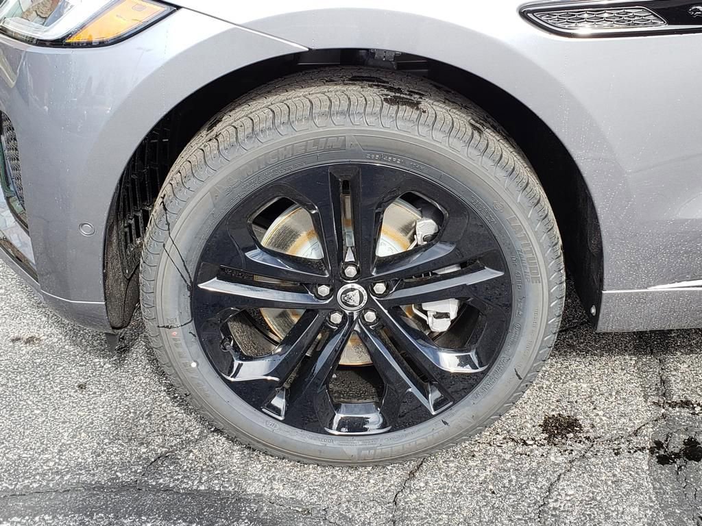 New 2026 Jaguar F-PACE R-Dynamic S image 27