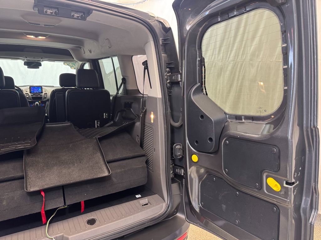 Used 2023 Ford Transit Connect XL image 19