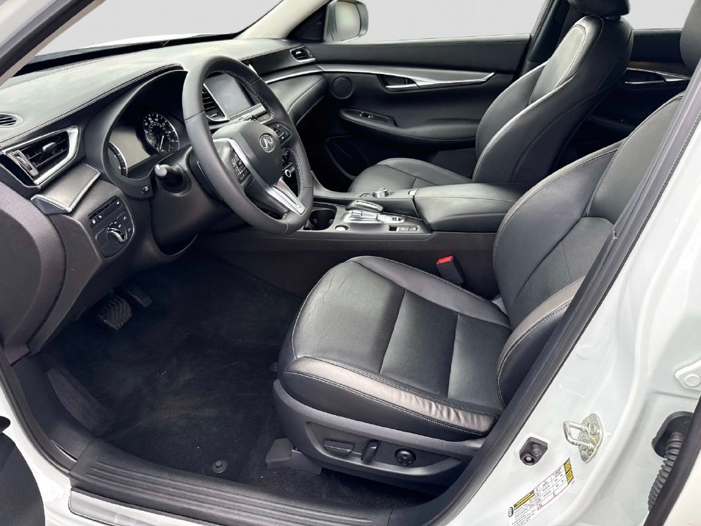 Used 2024 INFINITI QX50 Luxe AWD/4WD image 19