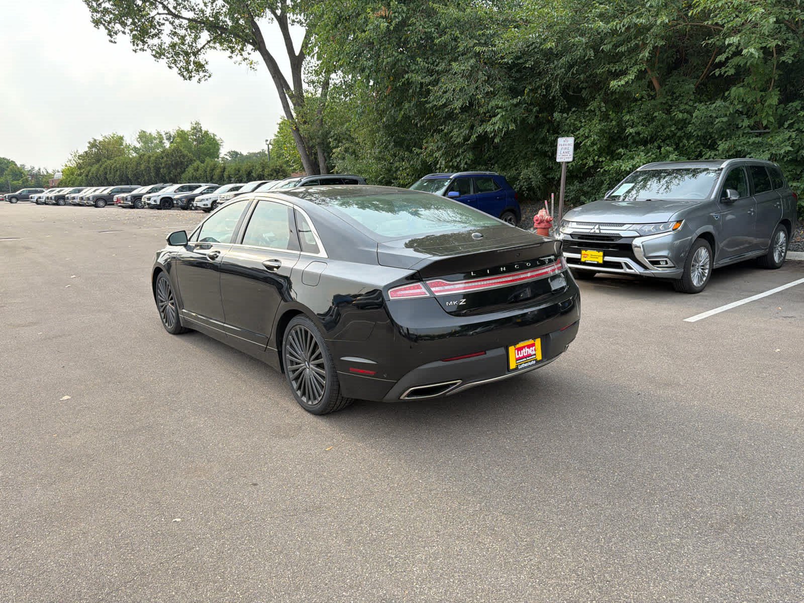 Used 2018 Lincoln MKZ Reserve w/ Technology Package FWD image 3