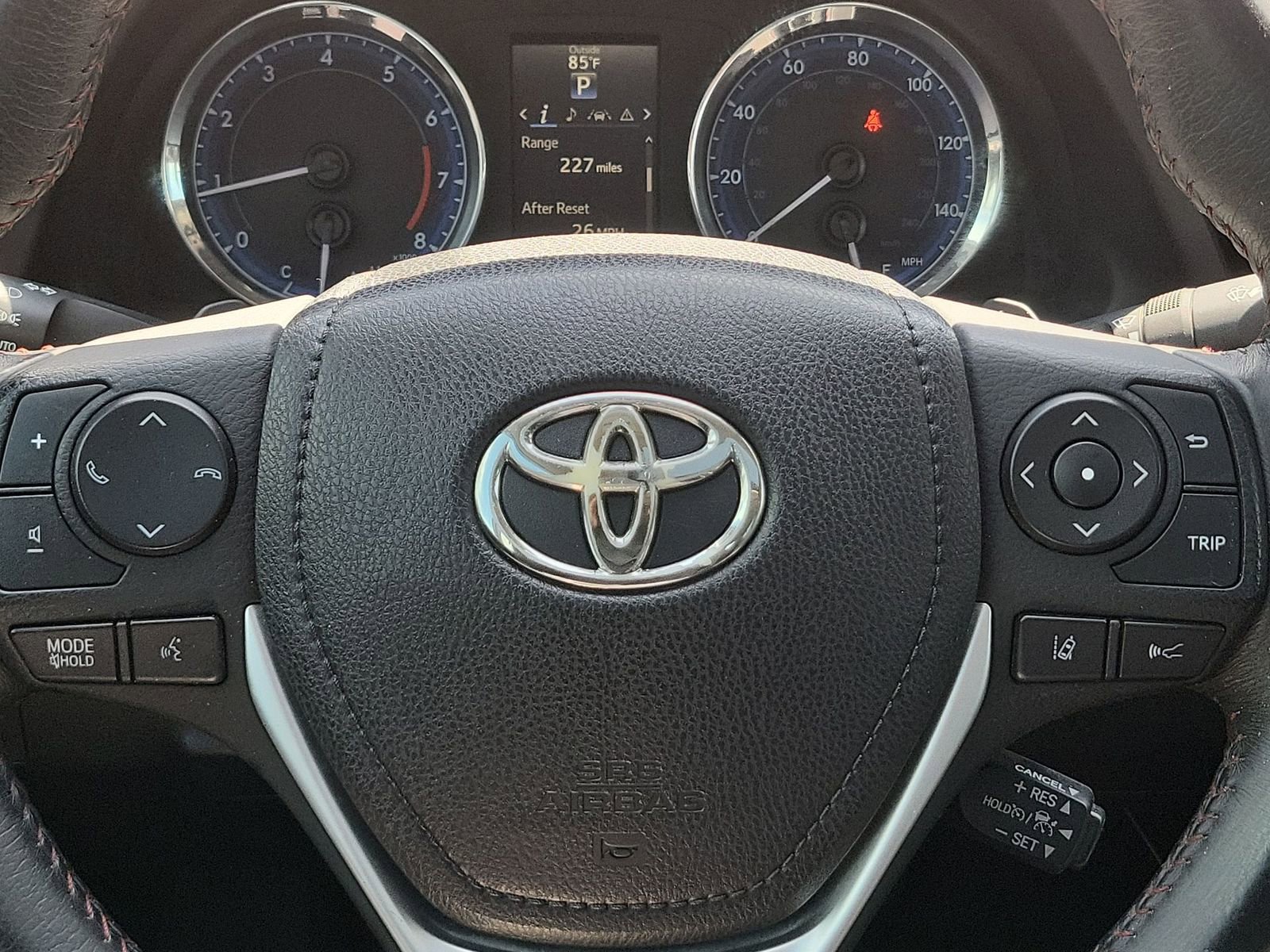 Used 2017 Toyota Corolla SE 50th Anniversary FWD image 11