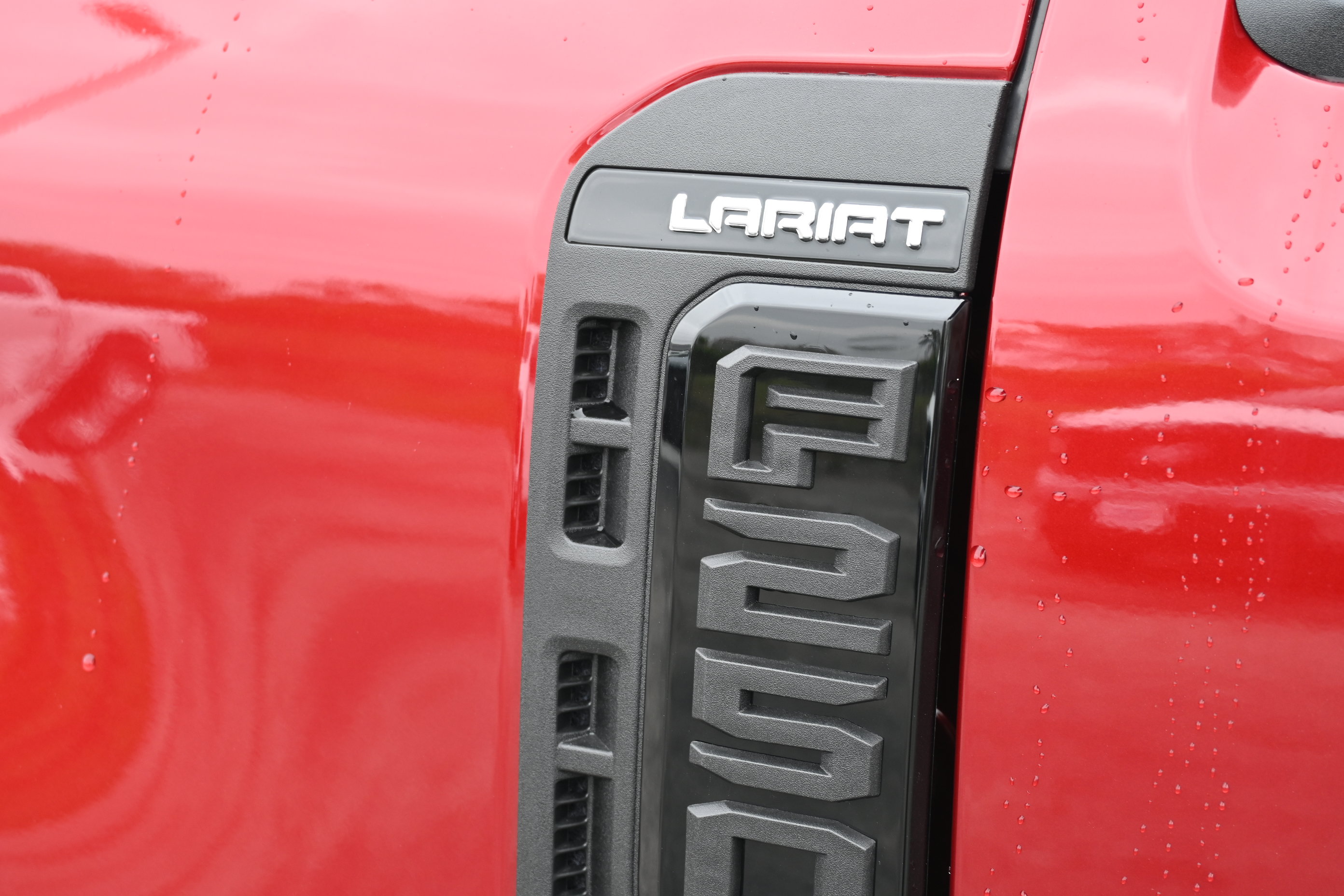 New 2026 Ford F250 Lariat w/ Black Appearance Package AWD/4WD image 12