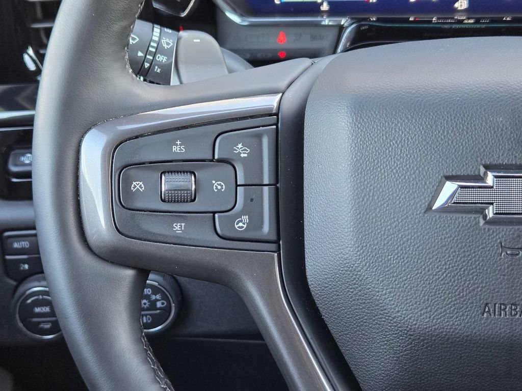 Used 2025 Chevrolet Silverado 1500 ZR2 w/ Technology Package AWD/4WD image 29