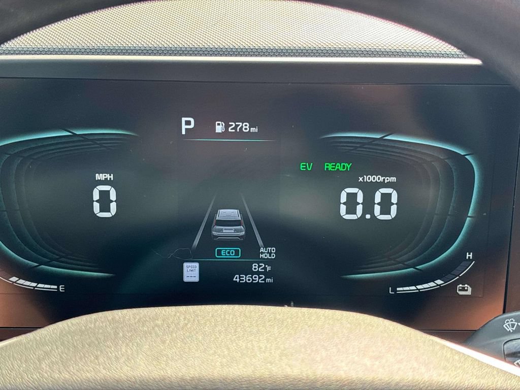 Certified 2023 Kia Niro LX FWD image 20