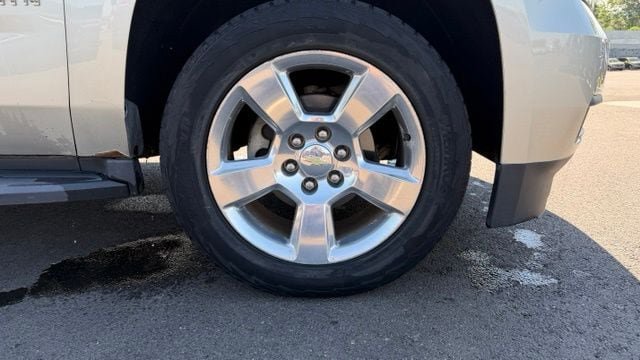 Used 2016 Chevrolet Suburban LT AWD/4WD image 10