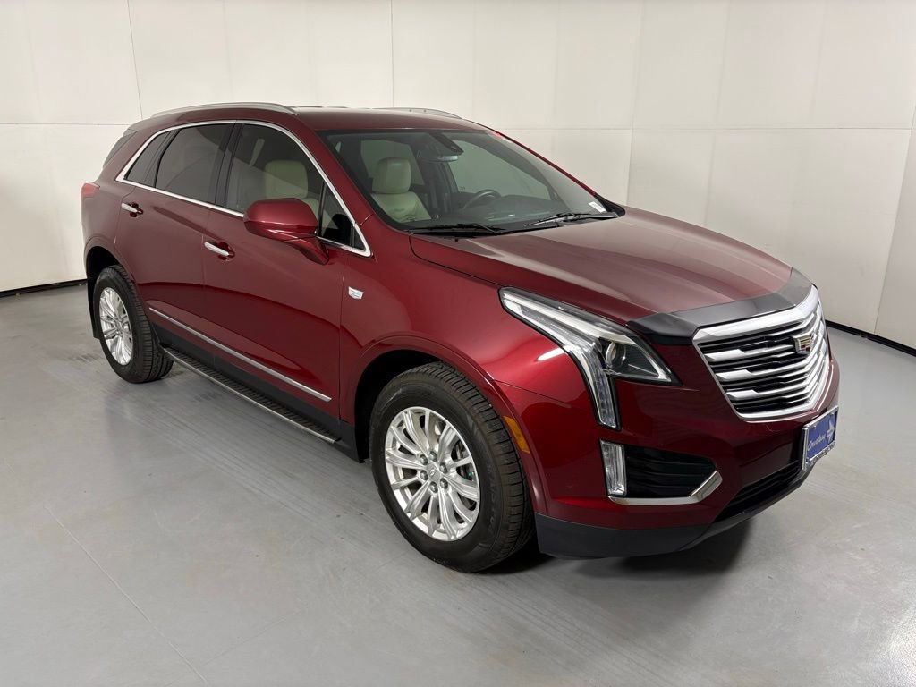 Used 2018 Cadillac XT5 FWD image 2
