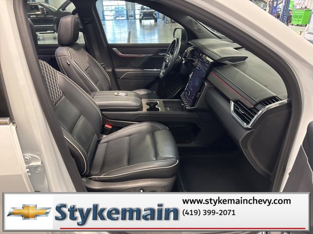 Used 2024 GMC Acadia Denali image 21