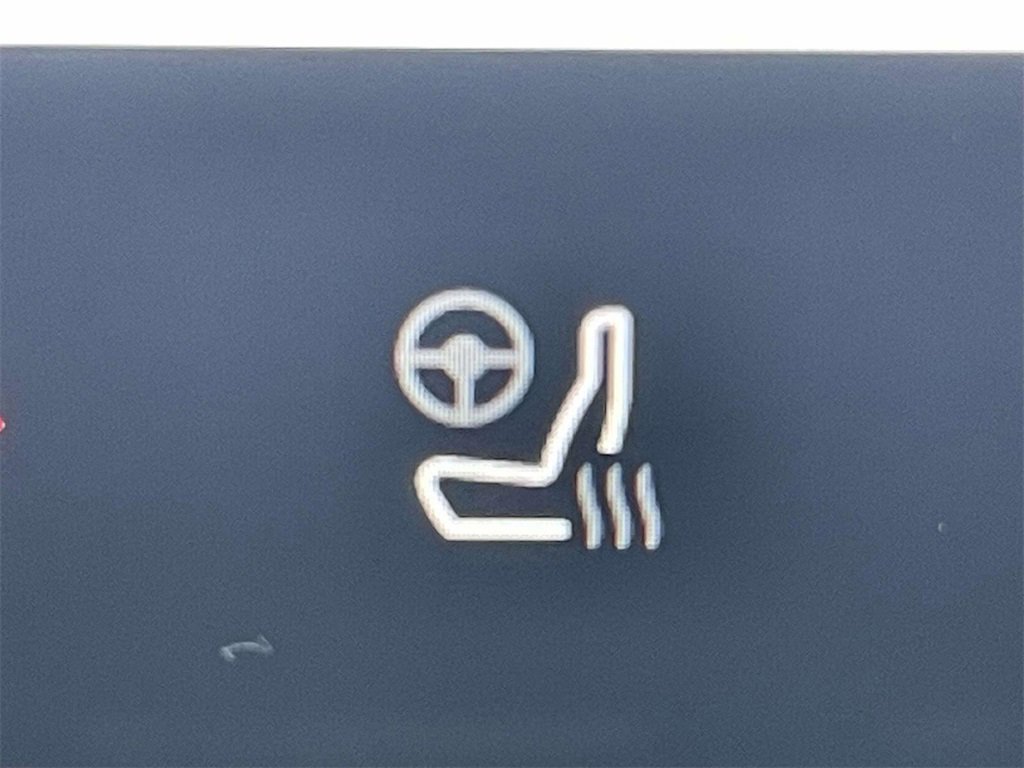 New 2026 Ford Explorer Active w/ Active Comfort Package image 17