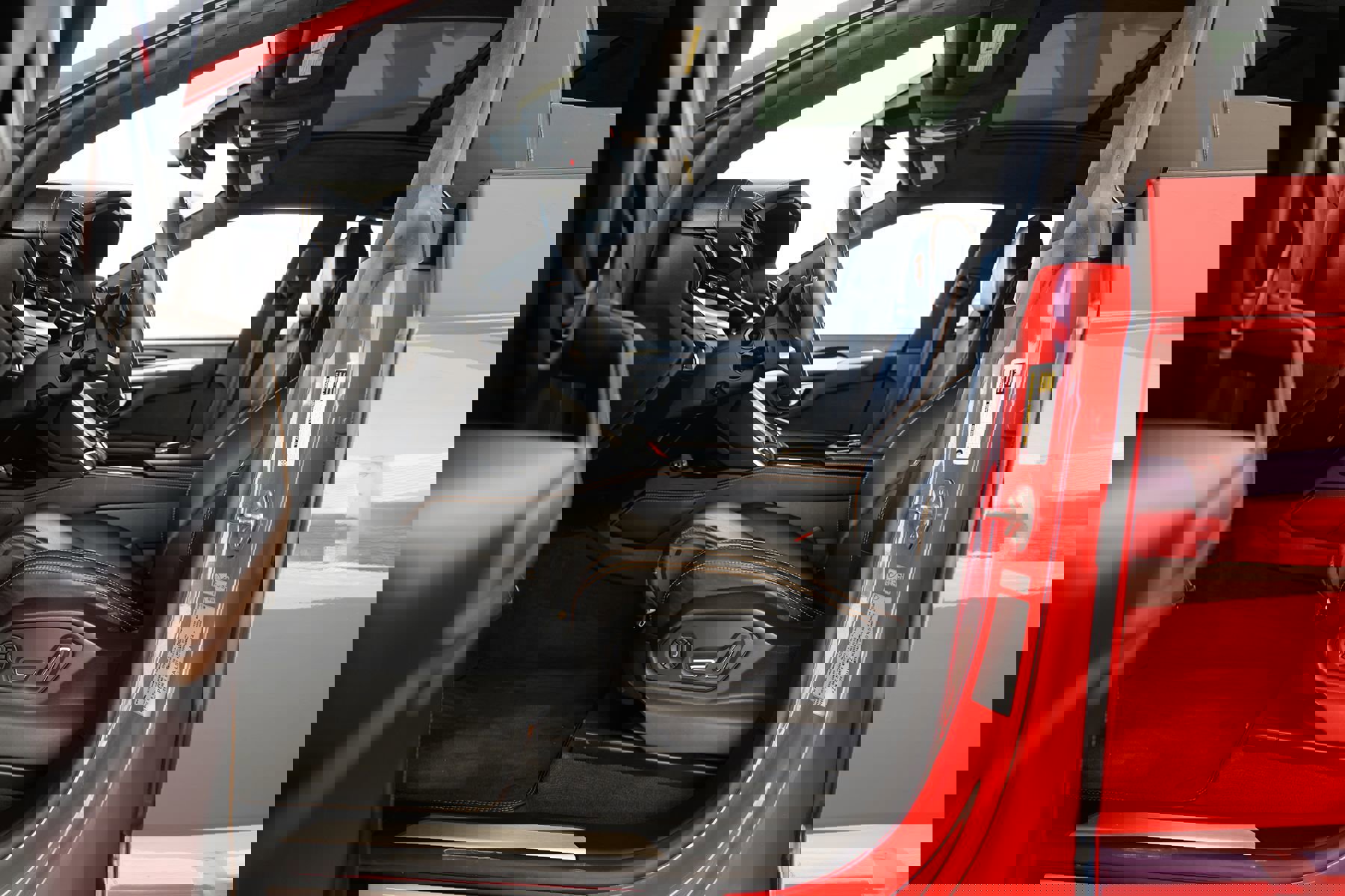 Used 2019 Lamborghini Urus image 22