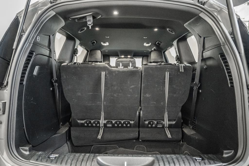 Used 2025 Chrysler Pacifica Select FWD image 10